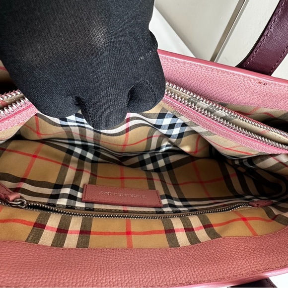 Burberry handbag - Picture 12 of 13
